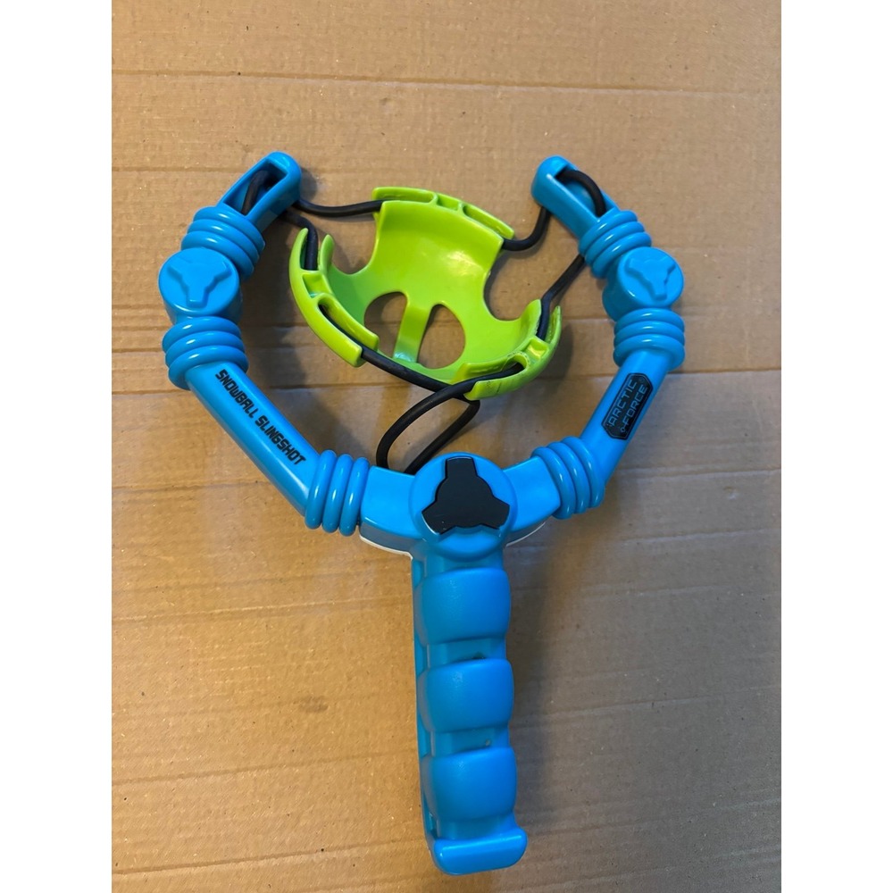 Wham-O ~Arctic Force Snowball Slingshot. Toy Children kids